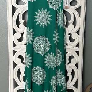 Green Mandala Print Maxi Dress